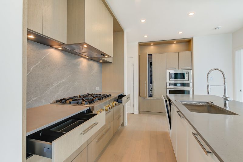 3409 Lakeshore Road #507, Kelowna, BC