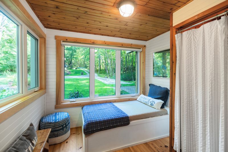 1214 Purdy Road, Windermere, ON
