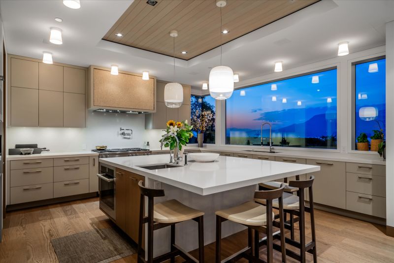 1928 Sasamat Place, Vancouver, BC