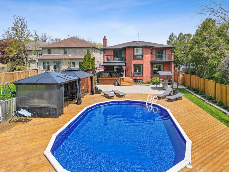 1414 Cawthra Road, Mississauga, ON