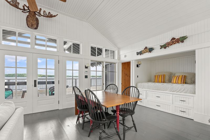 1 Onaway Island R21, Muskoka Lakes, ON