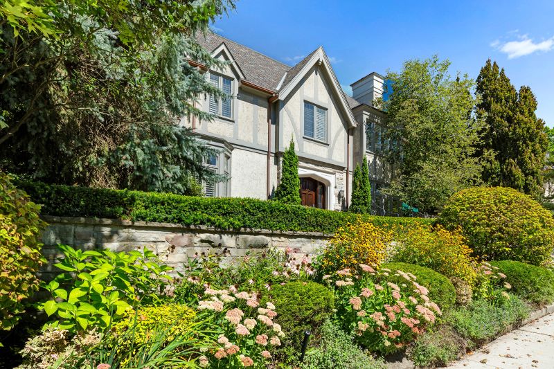 34 Dinnick Crescent, Toronto, ON