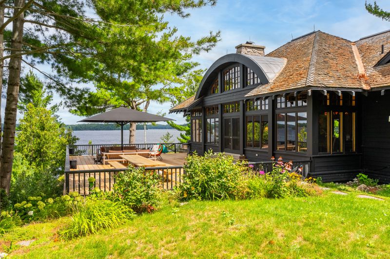 1 Onaway Island R21, Muskoka Lakes, ON
