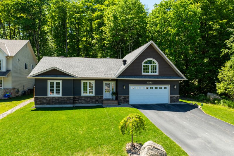 18 MacArthur Drive, Bracebridge, ON