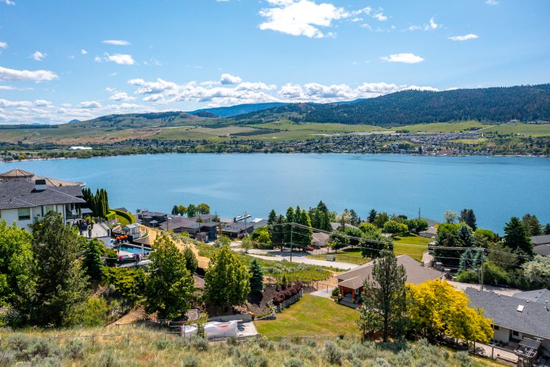7551 Tronson Road, Vernon, BC