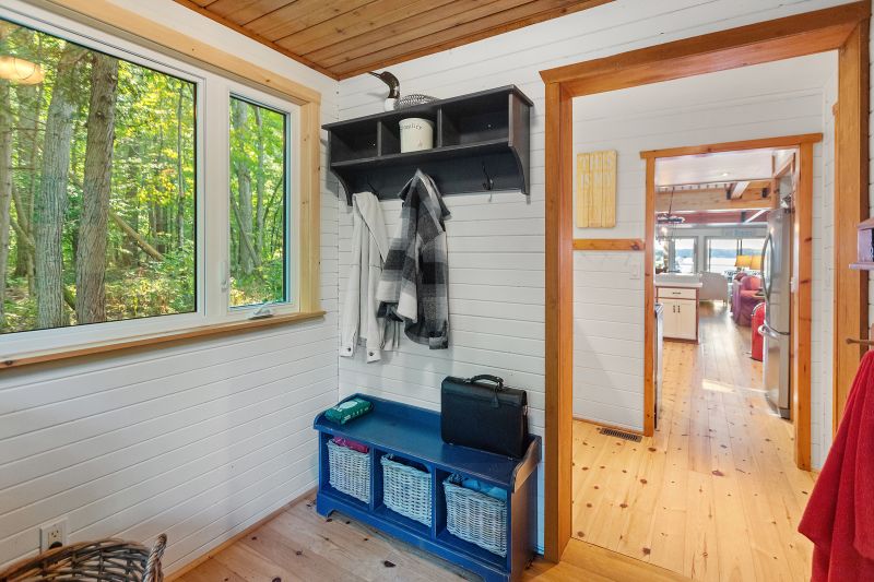 1214 Purdy Road, Windermere, ON