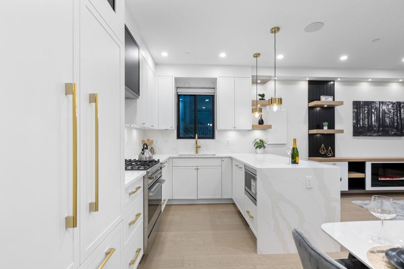 1-76 East 45th Avenue, Vancouver, BC