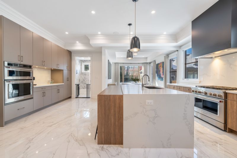 2265 Lakeshore Road #3, Burlington, ON