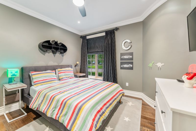 3064 St Clair Ave, Burlington, ON, Canada, Burlington, ON