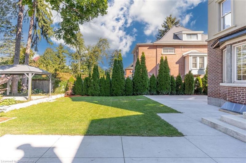 100 Kensington Avenue South, Hamilton, ON