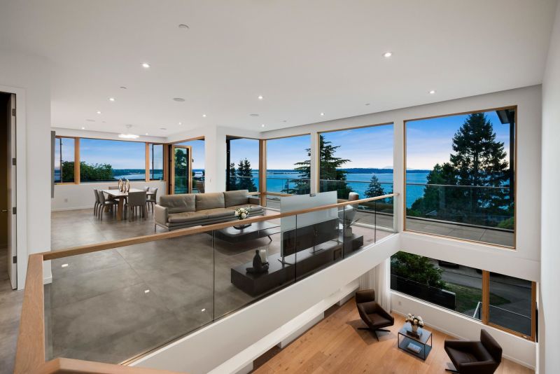 15493 Royal Avenue, White Rock, BC