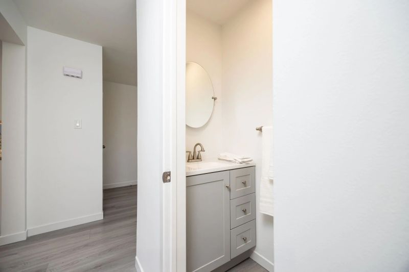 198 Romfield Circuit, Thornhill, ON