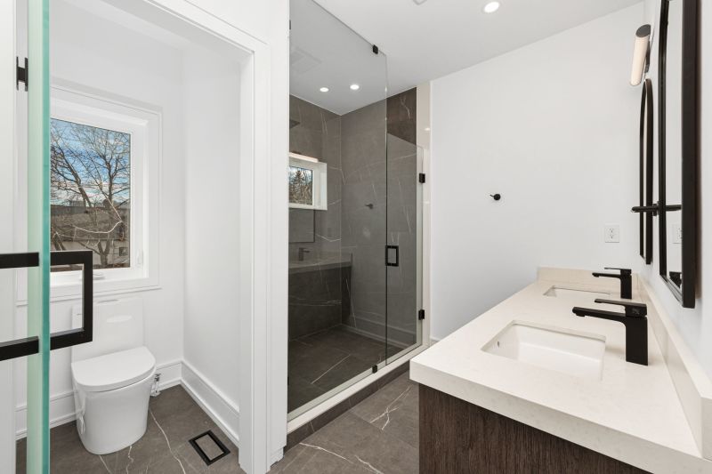 1352 Mount Pleasant Road, Toronto, ON, Canada, Toronto, ON