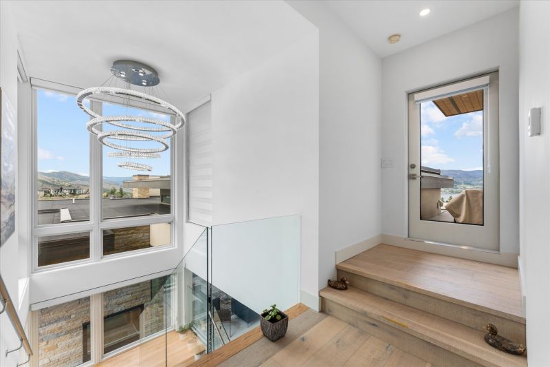 449 Swan Drive, Kelowna, BC