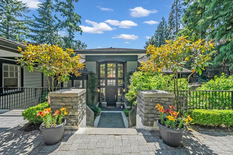 4668 Clovelly Walk, West Vancouver, BC