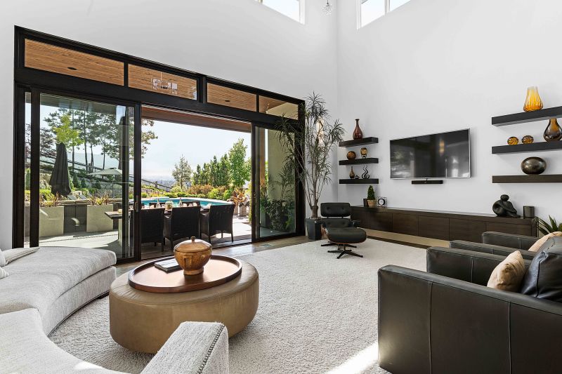 1049 Westpoint Drive, Kelowna, BC