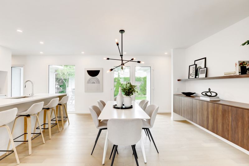 766 Rue Boissy, Saint-Lambert, QC J4R 1K2, Canada, Saint-Lambert, NB