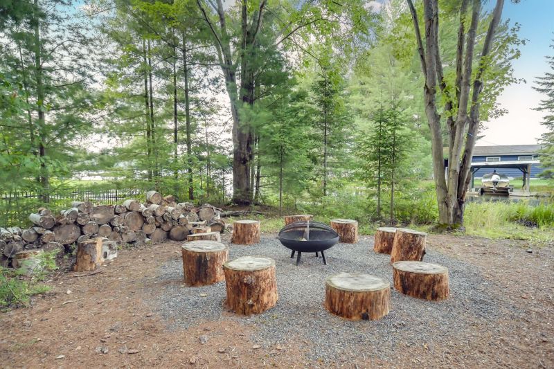 1119 Beaumont Farm Road, Bracebridge, ON