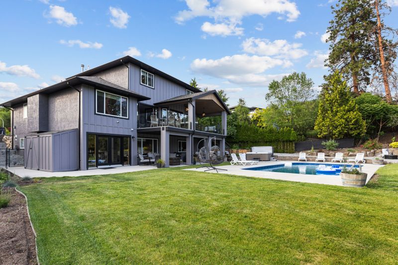 1671 Lindsay Drive, Kelowna, BC