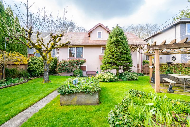3025 West 11th Avenue, Vancouver, BC