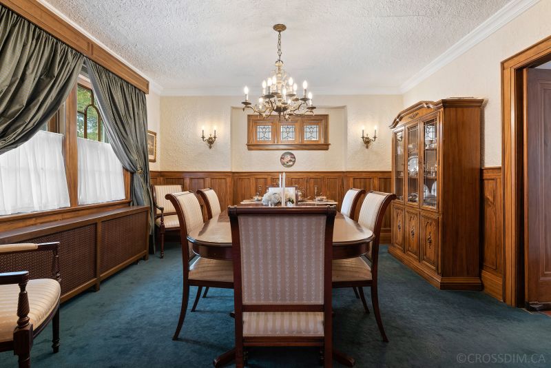 31 Hillhurst Blvd, Toronto, ON