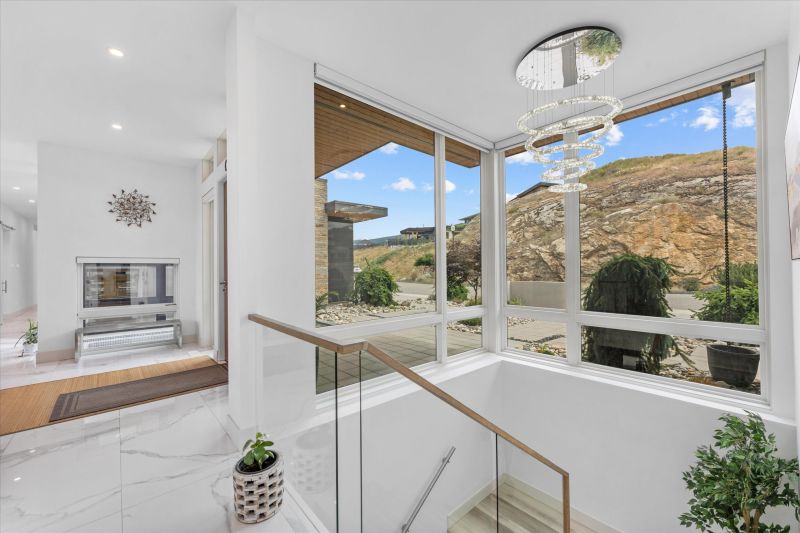 449 Swan Drive, Kelowna, BC