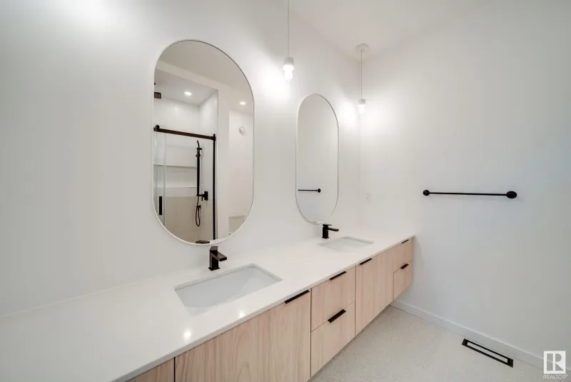 7709 79 Avenue Northwest, Edmonton, AB