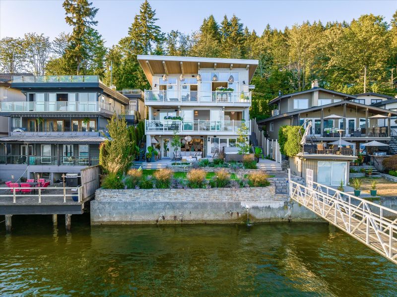 932 Alderside Road, Port Moody, BC