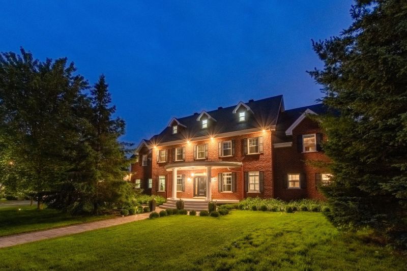 11 Rue Antoine-Forestier, St-Bruno-de-Montarville, QC