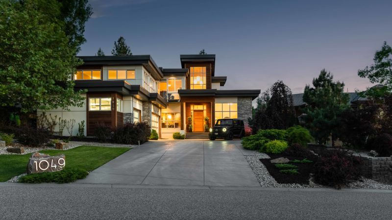1049 Westpoint Drive, Kelowna, BC