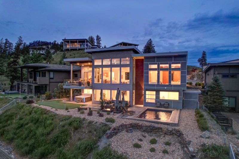 8900 Hampshire Crescent, Vernon, BC