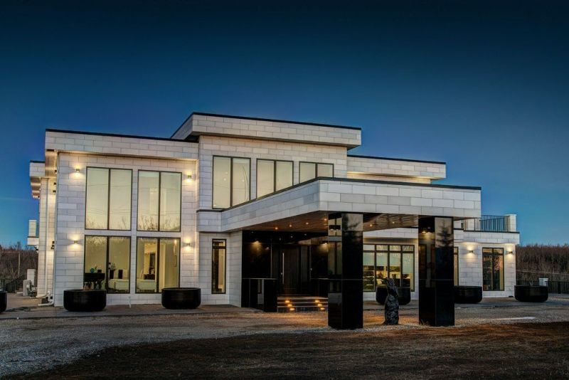 980 101 Street, Calgary, AB