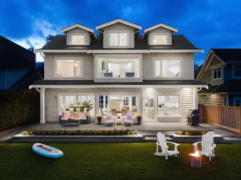 1398 Beach Grove Road, Tsawwassen