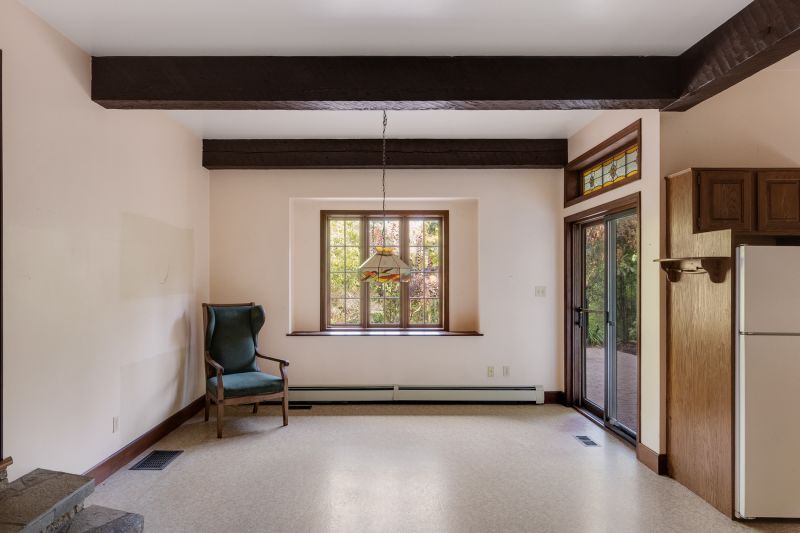 5161 Old West Saanich Rd, Victoria, BC