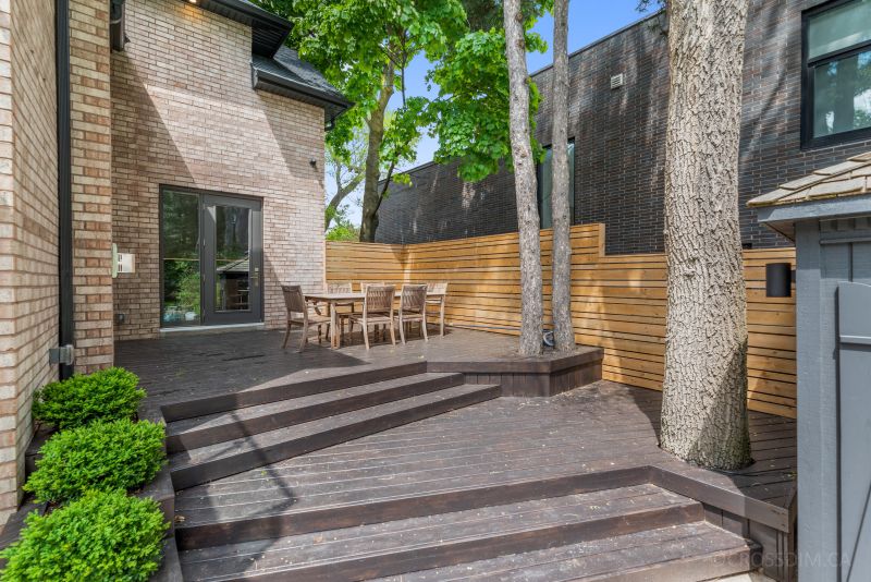 121 Forest Heights Blvd, Toronto, ON