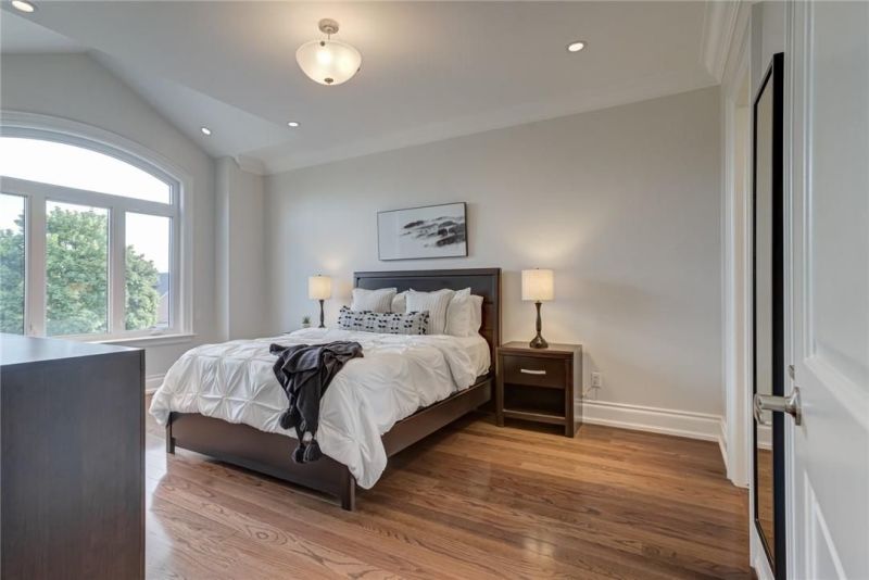 219 Kirkwood Drive, Dundas, ON