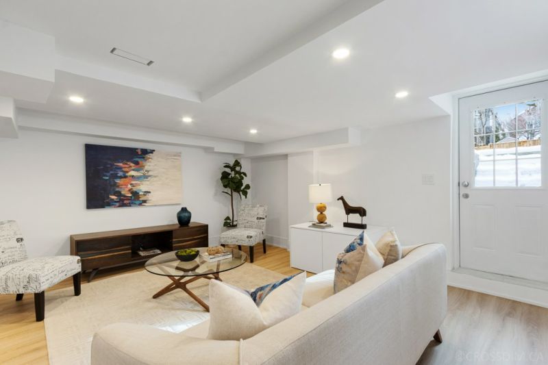 141 Craighurst Avenue, Toronto, ON