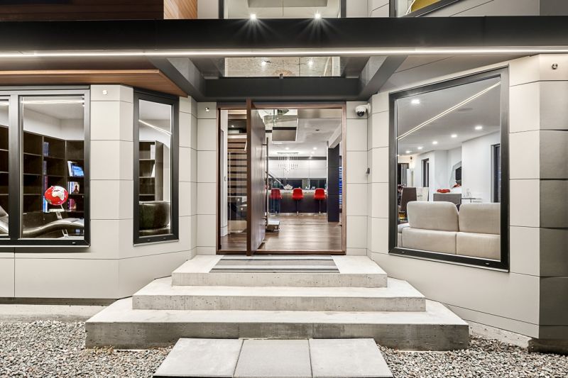 4577 Capilano Road, North Vancouver, BC, Canada, North Vancouver, BC