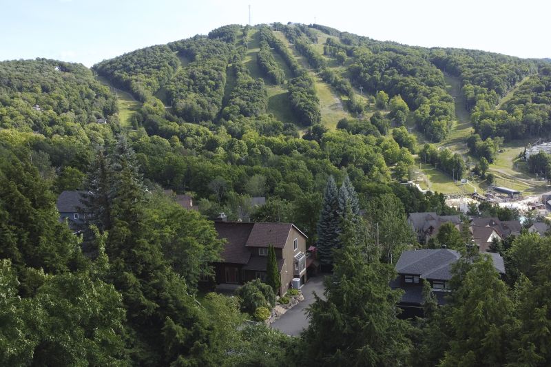 147 Rue Montcalm, Bromont, QC, Canada, Bromont, QC