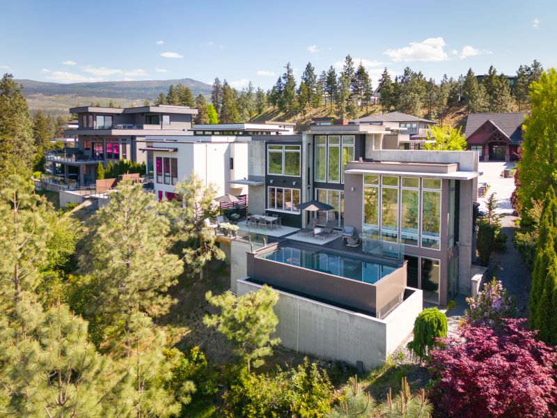 1076 Westpoint Drive, Kelowna, BC