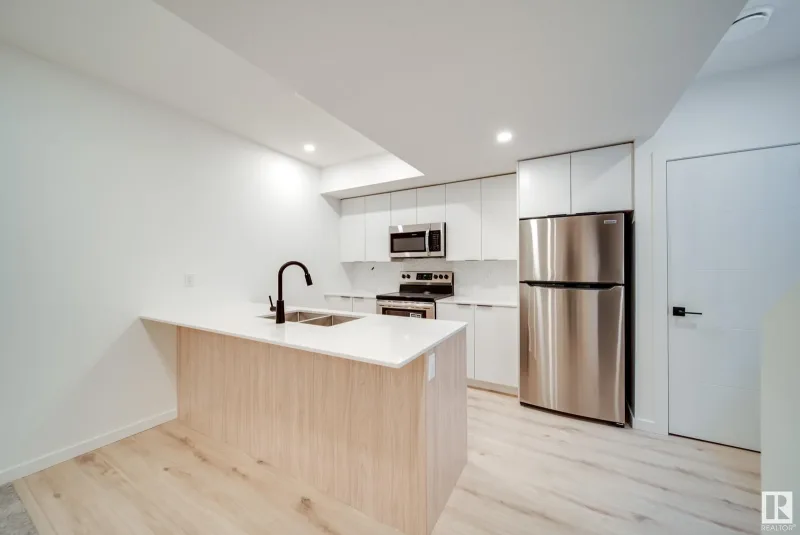 7709 79 Avenue Northwest, Edmonton, AB