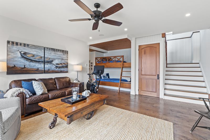 1043 Heather Lodge Road, Port Carling, ON
