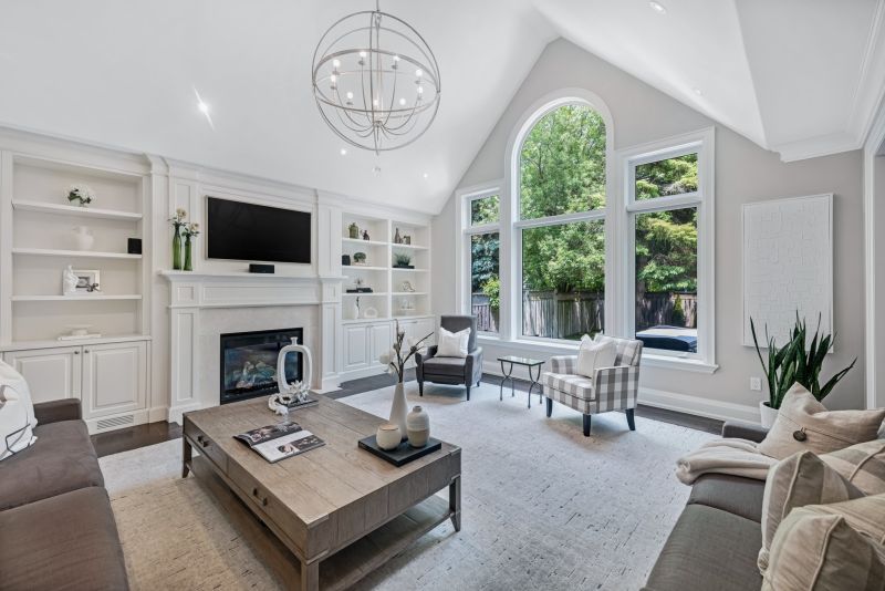 17 Wenonah Drive, Mississauga, ON