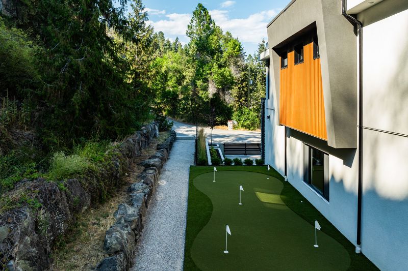 2843 Lakeridge Road, West Kelowna, BC