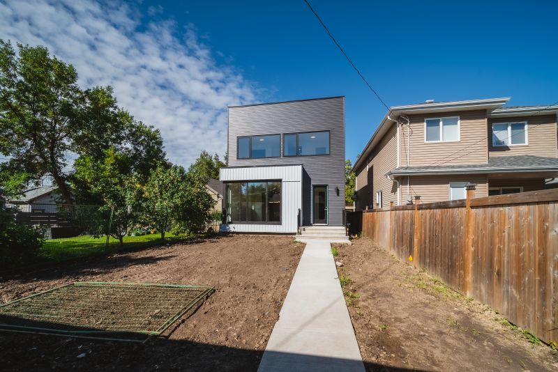 10219 147 St NW, Edmonton, AB