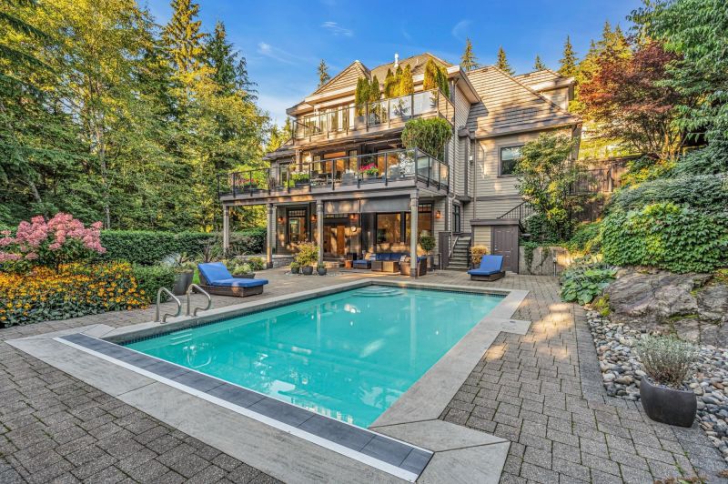 1530 Crystal Creek Drive, Port Moody, BC