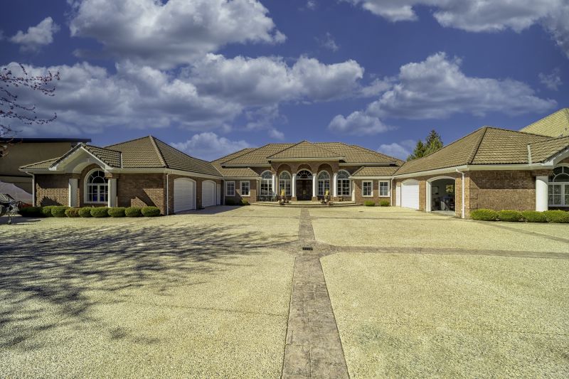 16200 Carrs Landing Road, Lake Country, BC