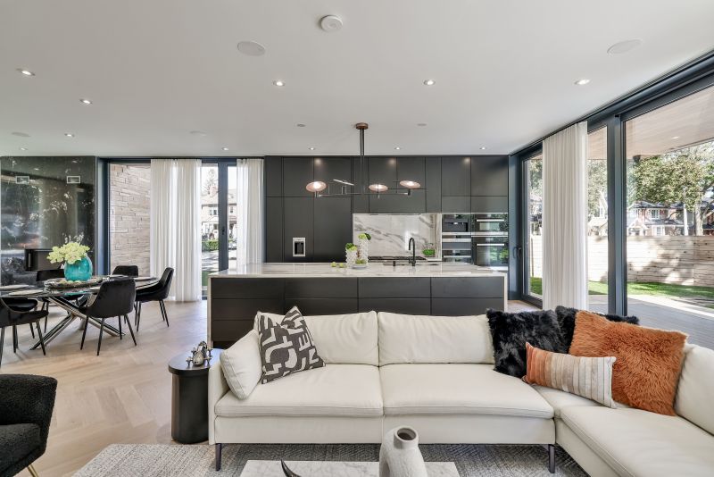 79 Brentcliffe Rd, East York, ON