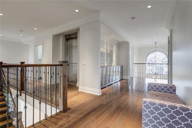 219 Kirkwood Drive, Dundas, ON