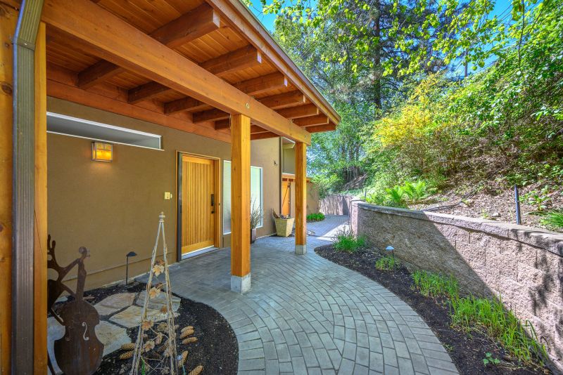 8280 Tronson Road, Vernon, BC